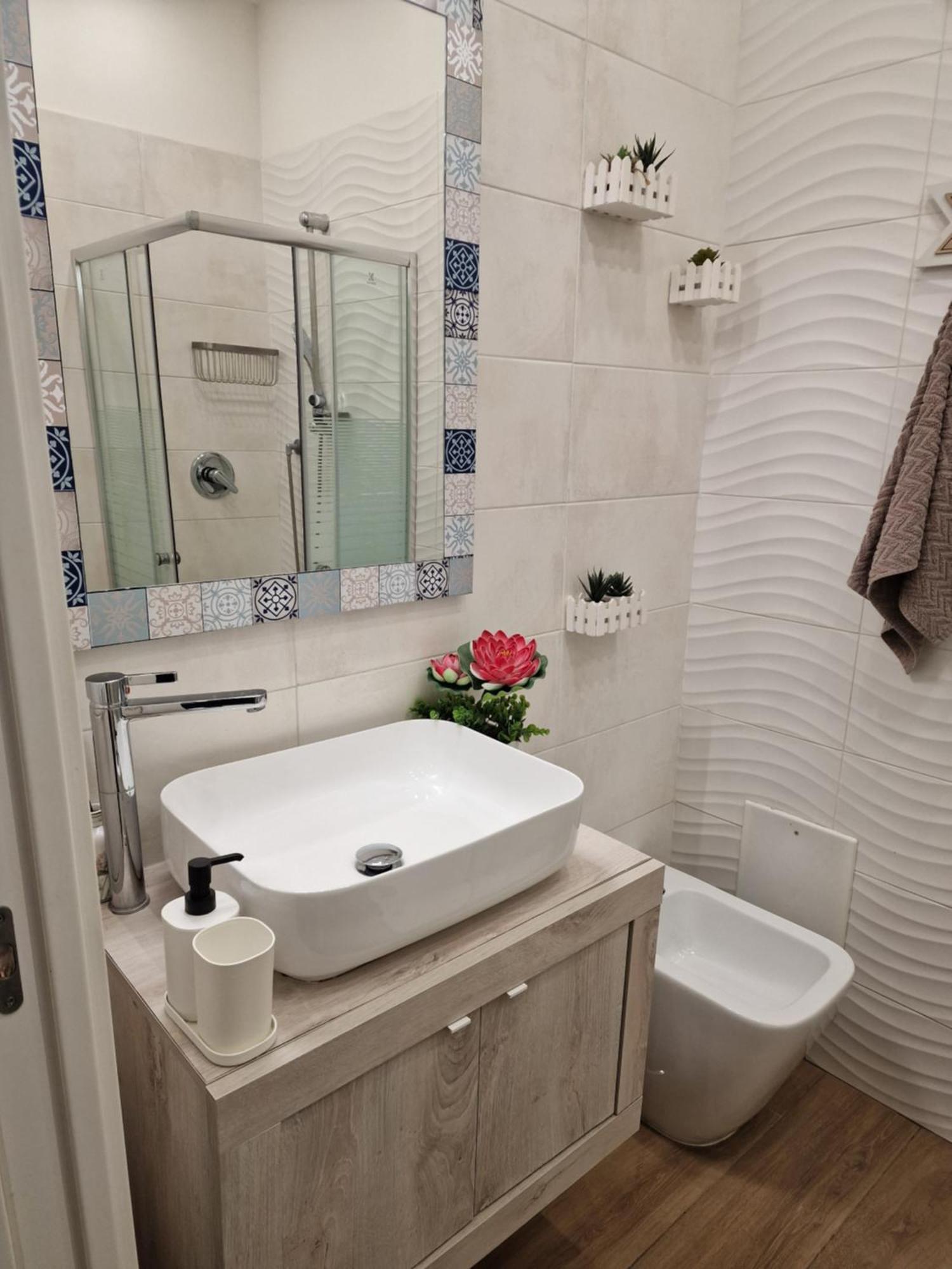 Homey Rome Room photo
